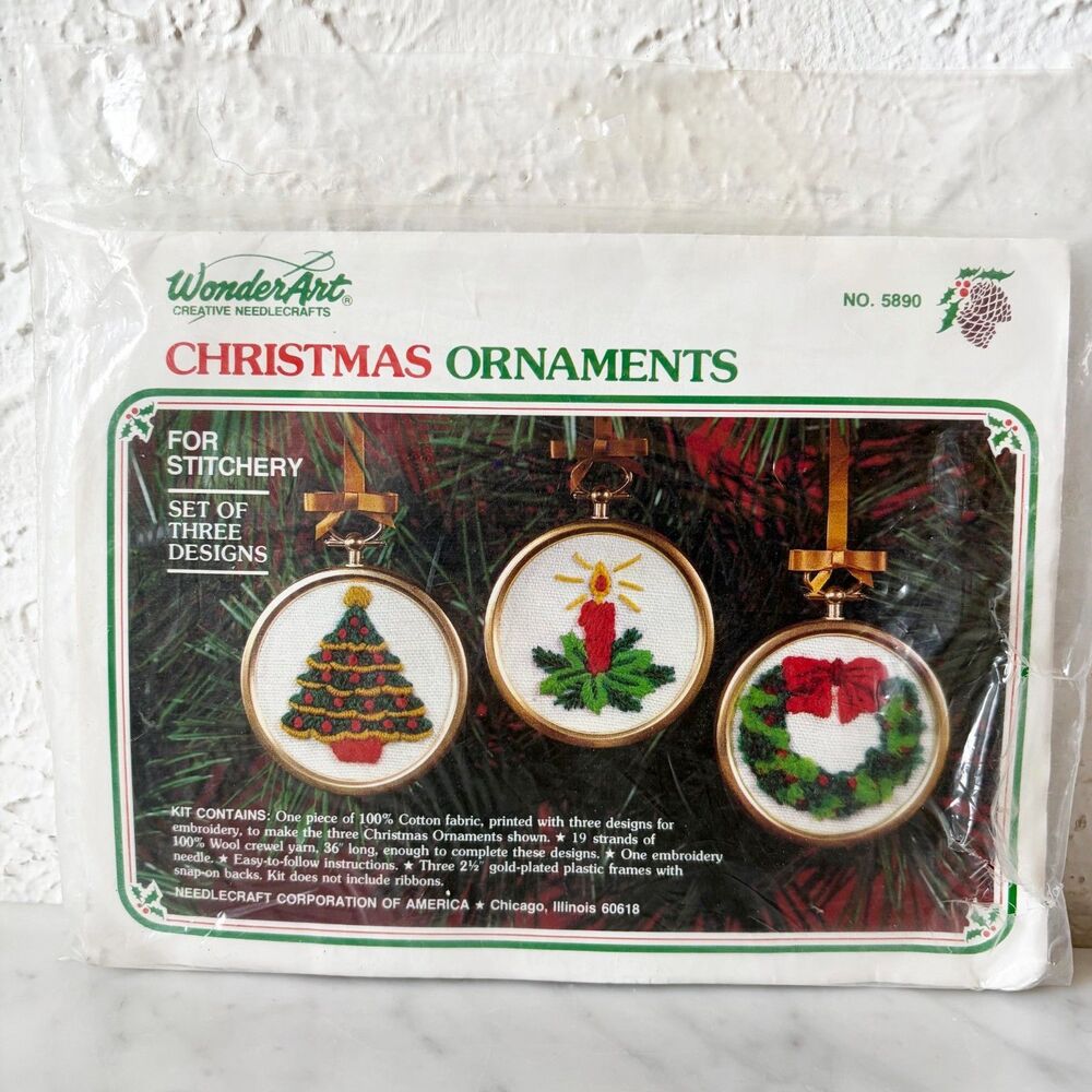 Vintage WonderArt Crewel Christmas Ornament Kit Tree Candle Wreath w/2.5" Frames